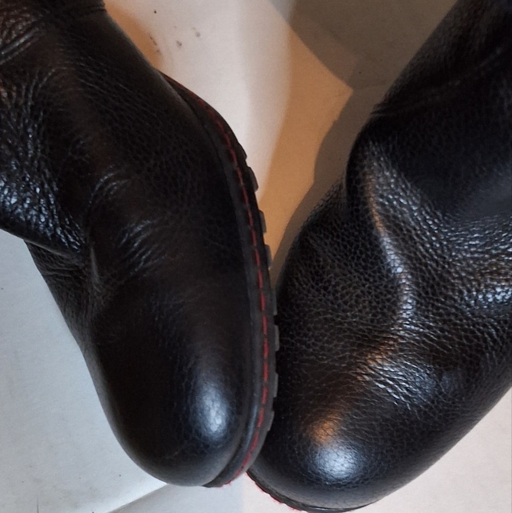 Tommy Girl  Black Pebbled Leather Fleece Lined  Knee High Boots 8 - Picture 4 of 15